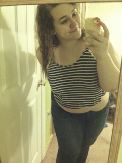 sadlilkittenprincess:  Fat babe in a crop top. Embracing my body more every day.  Cute
