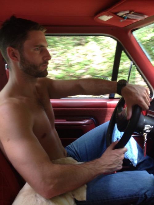 FOR MORE HOT MEN GO TO fklnfred.tumblr.com/
