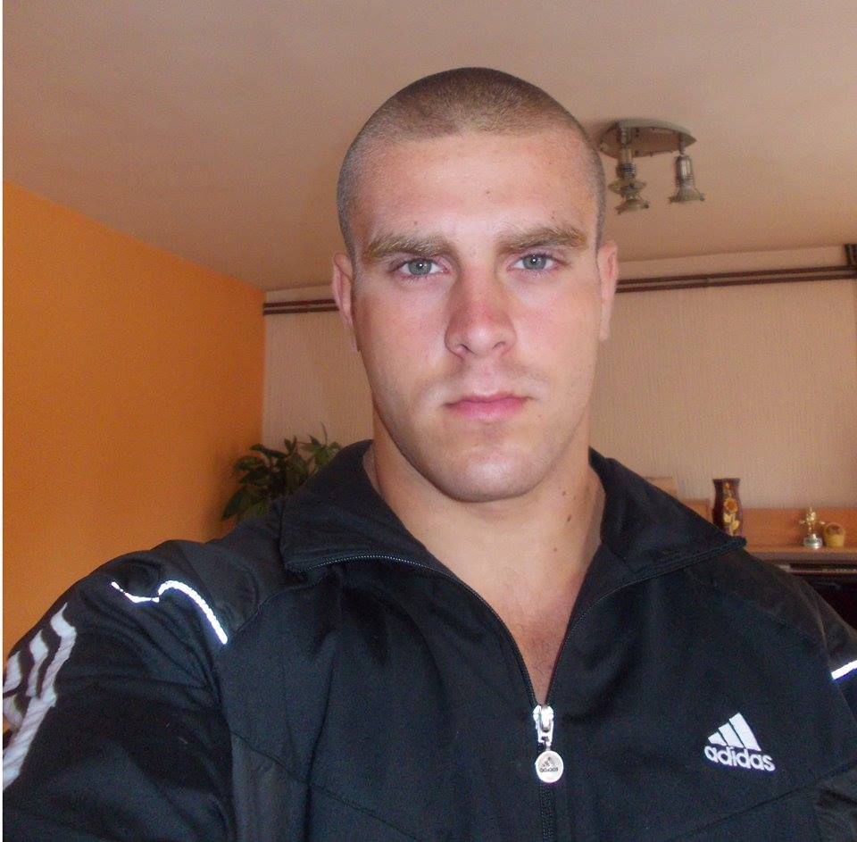 serbian-muscle-men:  Serbian bodybuilder Lazar 
