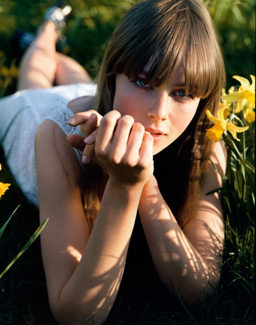 Edie Campbell in Regents Park by Alasdair McLellan for &ldquo;Vogue UK&rdquo;, june 2012