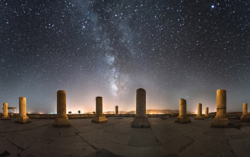 iranianrelated:Pasargadae at night: the capital of Achaemenid Empire under Cyrus the Great, is locat