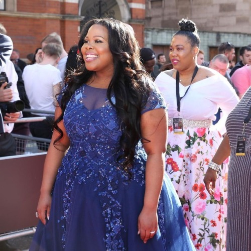 amberrileynews: olivierawards That dress @msamberpriley! @darrenphotog #olivierawards #theatre #lo