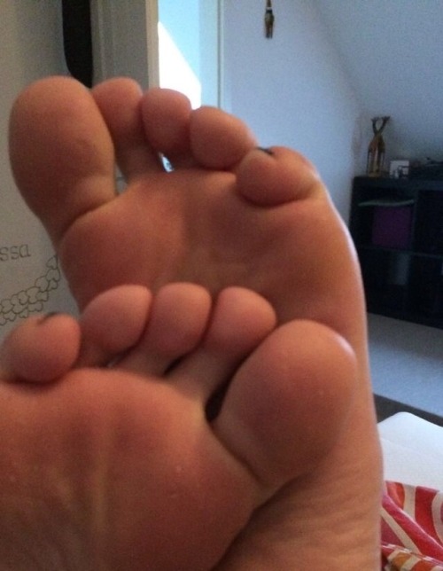 feetgirly94:Soft soles