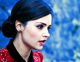 sebastanstian:  Clara Oswald + season 7 + blue 