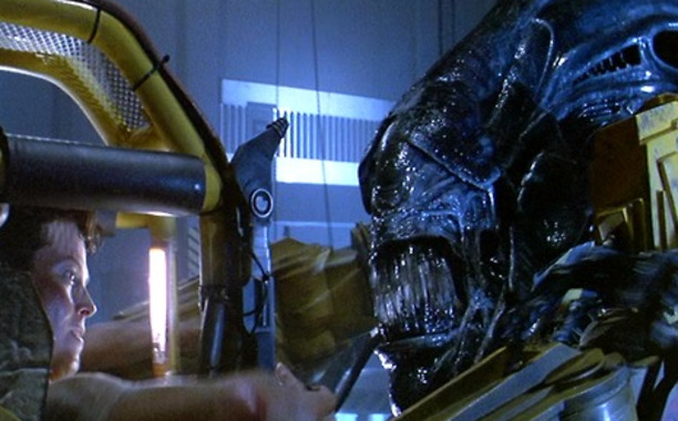 Entertainment Weekly — Aliens turns 30: An oral history of Power Loader...