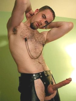 dilf-fan:  SIT ON MY COCK, GRAB THE CHAIN