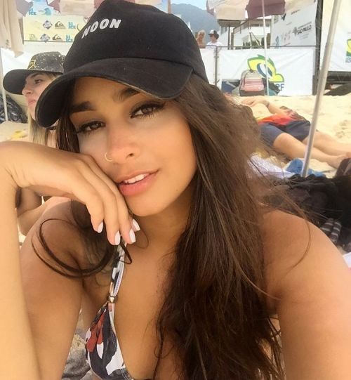 http://streetgrl.tumblr.com/post/155970745352