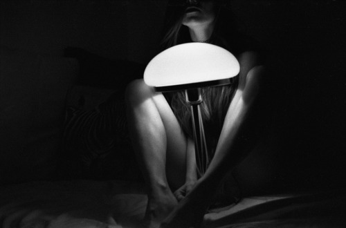 Brooke Eva with a lampBerlin, 2016