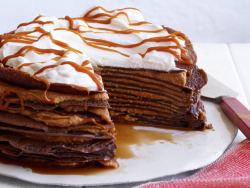 inquisitivebibliophile:  Dulce de Leche Crepe