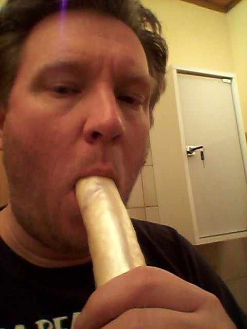 sissyboythorsten: anja39kn: Hoffe, euch gefällt die 2-Loch-Nutte:Thorsten Glinxxxxxx aus Dortmu