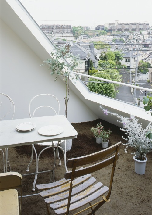 vineayl:ummhello:House with Gardens, Tetsuo Kondo Architectsnature/indie