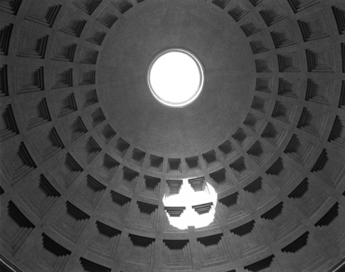 Yola Monakhov Stockton Pantheon, 2009From the series Photography After Dante