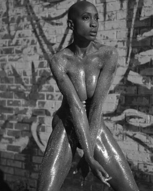 aznotnewk:  Photography: passions-ink Model: aznotnewk