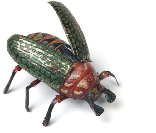 heracliteanfire: Clockwork toy crawling beetle made by Ernst Paul Lehmann in Germany about 1895. (vi