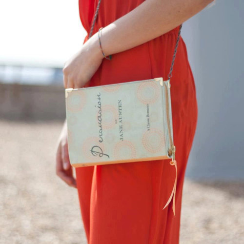52hearts:  Book Clutches by psBesitos 