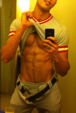 thecutegays2:  Follow me for more: Blog 1: