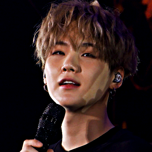 MIN YOONGI Magic Shop Osaka | For @magicshop [cr. Namuspromised]