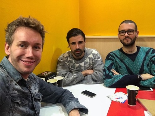 Cenando Pizza . #madrid #spain #instapic #instagood #amigos #alonsomartinez (en Alonso Martnez)