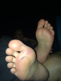 danibbarefeet:  “your’e at a theme park,