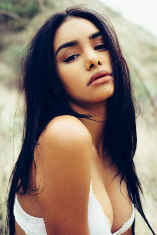 ashliebryn:  Naressa Valdez by Michael Benatar adult photos