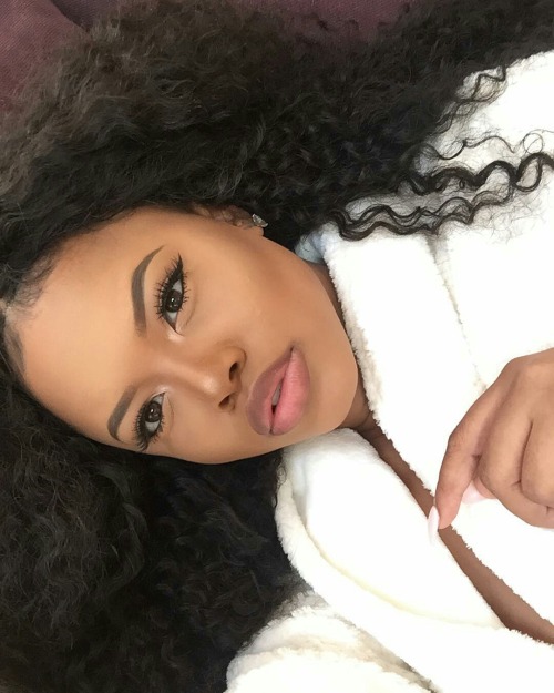 albanianwifey:  albanianwifey.tumblr.com