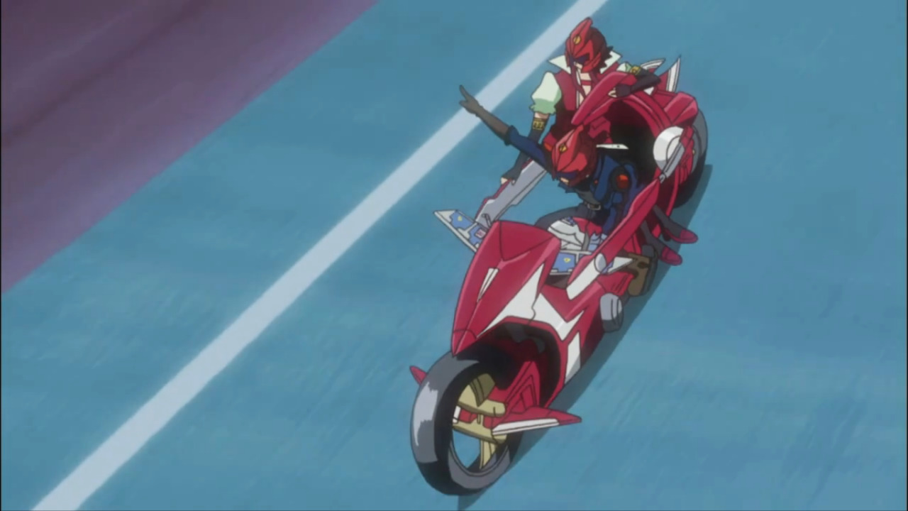yugiohruinedmylife1:    So you’re telling me that Aki had to go perched up like