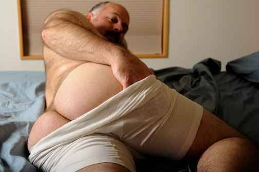 otterfur:  robrobbyrob50:  …when your Uncle says you can play with his butt…