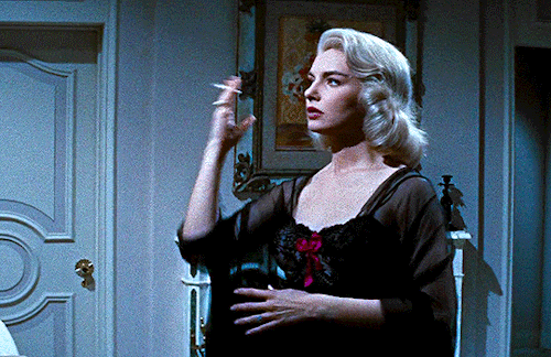 cinemaspam:Joanne Woodward in From the Terrace (1960)–costume design by Travilla