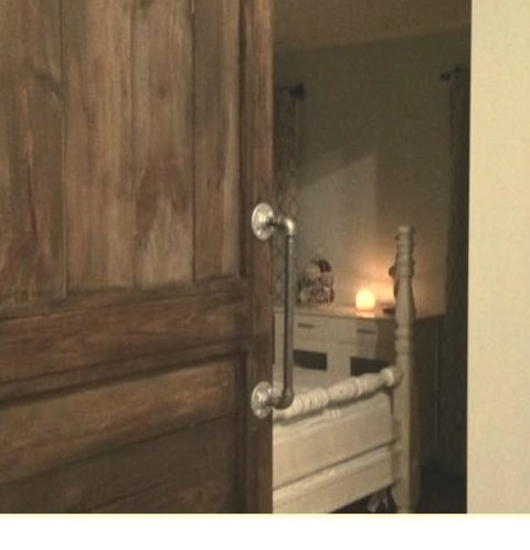 Loft-Style - Rustic Bedroom