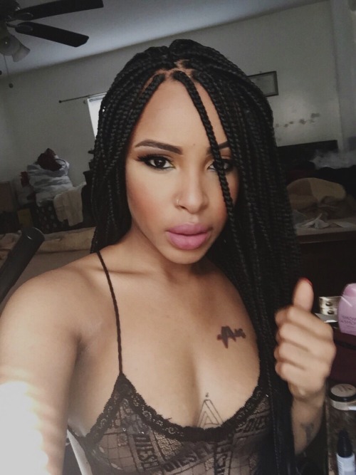 dayumshecangetit:  xojoytotheworld:  Damn😍  Oh god 😩😩😩🙌🏾🙌🏾🙌🏾🙌🏾