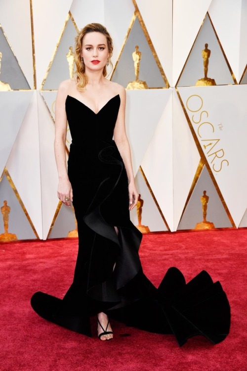 Brie Larson stuns in a custom Oscar de la Renta gown designed by Creative Directors Laura Kim and Fe