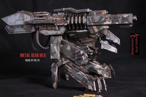 gunjap:  Old but Gold!!! [Kotobukiya] Metal Gear REX Electromagnetic Gun Type Custom! Real 450V !!! Photoreview. Big Size Images, GIF IMAGES too! Work by NG78http://www.gunjap.net/site/?p=188978