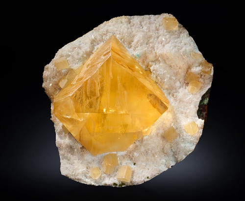 hematitehearts:  Large Calcite on MatrixSize:30 cm x 28 cm x 13.5 cmLocality: Jalgaon District, Maharashtra, India