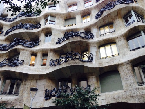 + La Pedrera-Casa Milà, Barcelona.