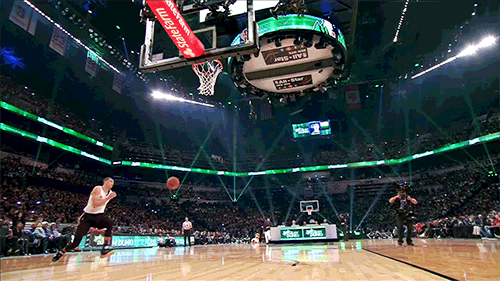 phuckindope:  Bruhhhh… He can’t only be 19. Zack LaVINE is a fuckin’ beast