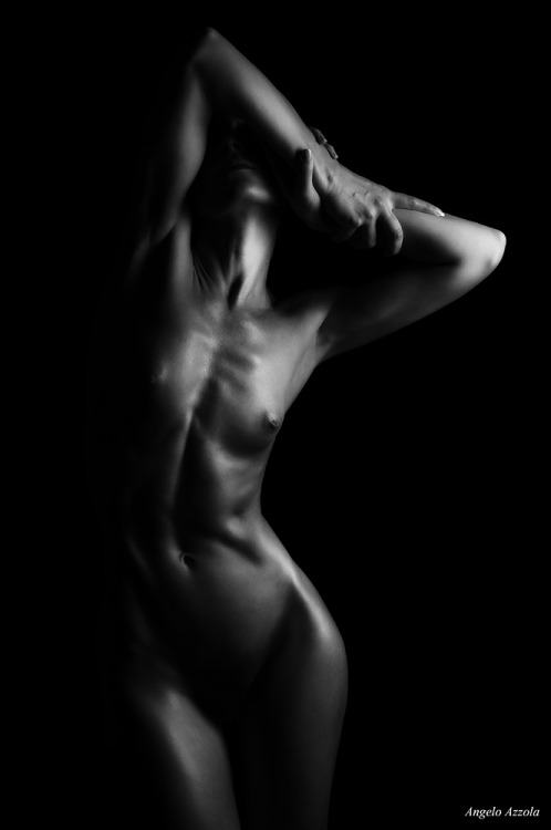 donutellamodel: Nude art #nude #nudeart #artnude #nudoartistico #artisticnude #body #blackandwhite #