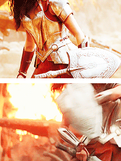 saucefactory:  llisabraeden:  MCU CHALLENGE: [2/5] OUTFITS  SIF’S ARMOR   *INCOHERENT