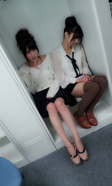 akibeya:  入山杏奈 - Google+ - MJ公開収録でした♡ 写真は昨日のなっつんとわたし。笑 入山杏奈　小嶋菜月