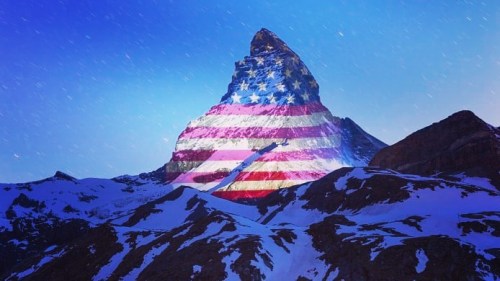 USA 🇺🇸 The USA 🇺🇸 Flag being