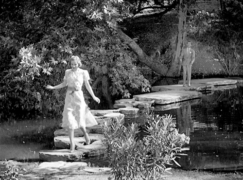 See the sunbeams?Every one beams just because of youLove’s in session and my depressionIs unmi