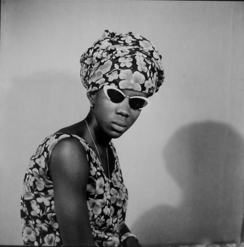 ourafrica: “Malick Sidibé, the Malian photographer who chronicled his country’s b