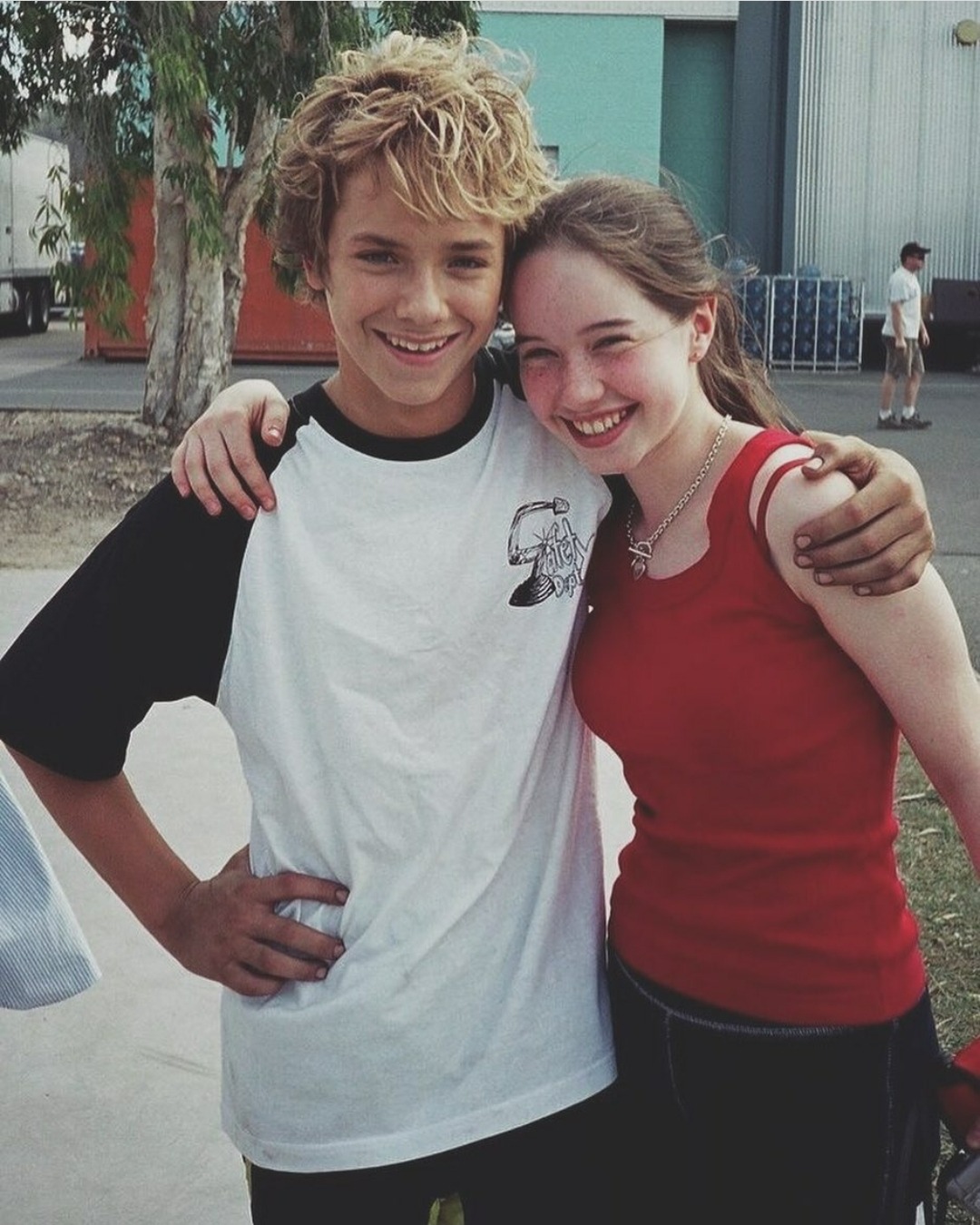 Sintético 93+ Foto Jeremy Sumpter Y Rachel Hurd Wood Fueron Novios Cena ...