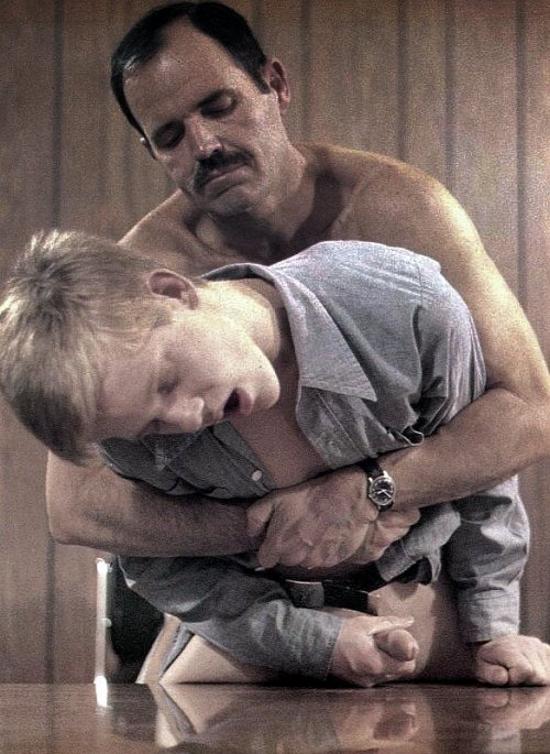 fathersandboys:  http://www.hungland.com/