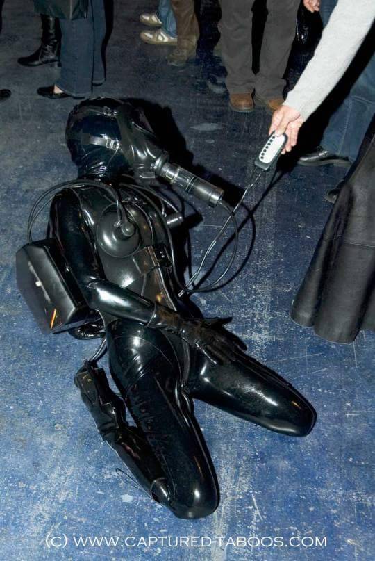 Gasmasken, Bondage, Latex, Gummi etc.