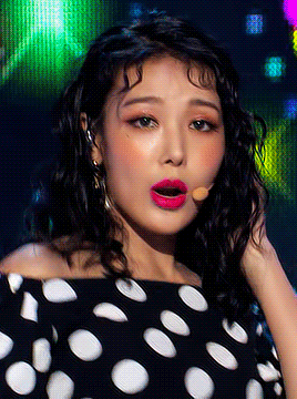 Yubin ♡ Lady (180616)