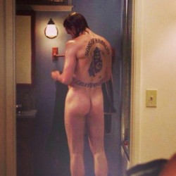 boycaps:  Charlie Hunnam’s naked butt in the shower on “Sons of Anarchy” 