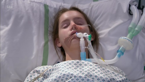Emmerdale - Sarah in hospital 