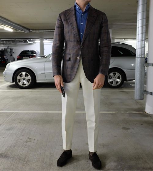 Now we’ll do parking shots… @orazio_luciano Sport coat @jeanmanuelmoreau denim shirt @ambrosi