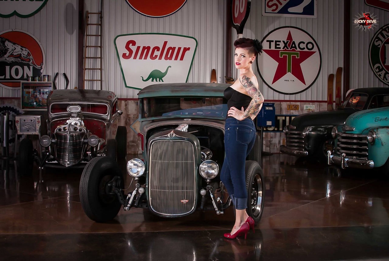 Pin Ups, Rat Rods and Hot Rodz