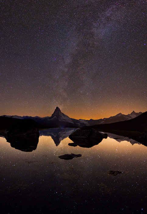 sleipnirviii:  Midnight’s Matterhorn by ~Arafinwearcamenel